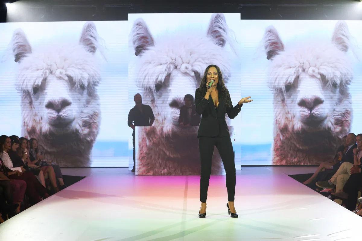 Deejay Plus sorgt für erstklassige Mode-Events mit Musik auf dem Catwalk.
